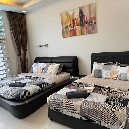 Setia Tropika Serenity: 4Bedroom Landed 12-16Pax-2